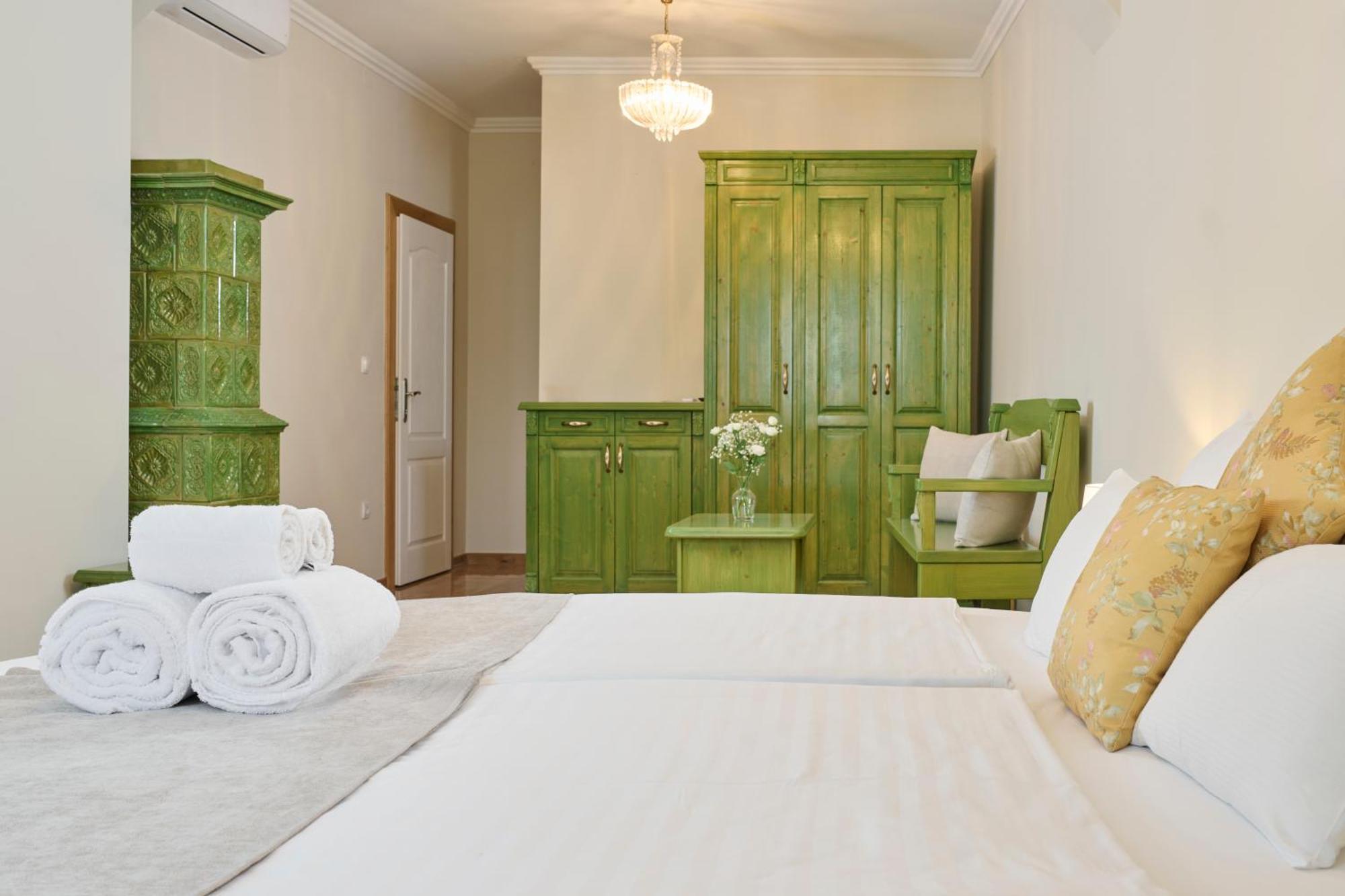 Hotel Kadoor Karlovac Extérieur photo